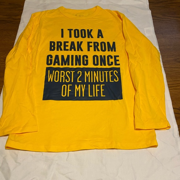 Boy long sleeve shirt. Size 7/8 - Picture 1 of 1